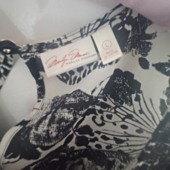 Marilyn Monroe Black & White Floral Flowy Feminine Asymmetrical Crew Neck Tank L - Picture 3 of 4